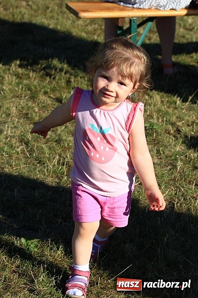 Zdjęcie w galerii na portalu naszraciborz.pl: Świetna zabawa na turnieju sołectw w Rzuchowie. Kornowac z pucharem wójta wiadomości z regionu