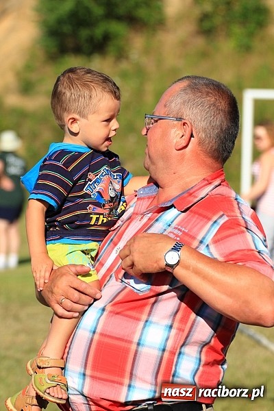 Zdjęcie w galerii na portalu naszraciborz.pl: Świetna zabawa na turnieju sołectw w Rzuchowie. Kornowac z pucharem wójta wiadomości z regionu