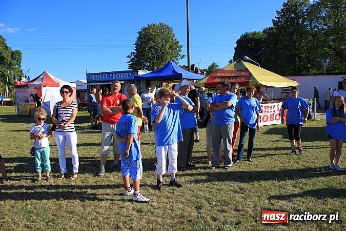 Zdjęcie w galerii na portalu naszraciborz.pl: Świetna zabawa na turnieju sołectw w Rzuchowie. Kornowac z pucharem wójta wiadomości z regionu