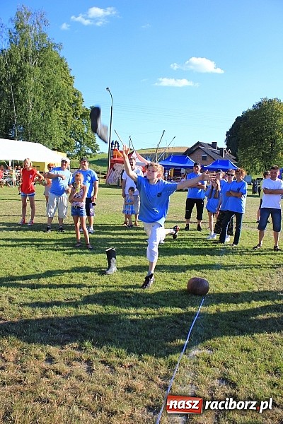 Zdjęcie w galerii na portalu naszraciborz.pl: Świetna zabawa na turnieju sołectw w Rzuchowie. Kornowac z pucharem wójta wiadomości z regionu