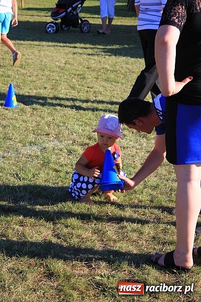 Zdjęcie w galerii na portalu naszraciborz.pl: Świetna zabawa na turnieju sołectw w Rzuchowie. Kornowac z pucharem wójta wiadomości z regionu