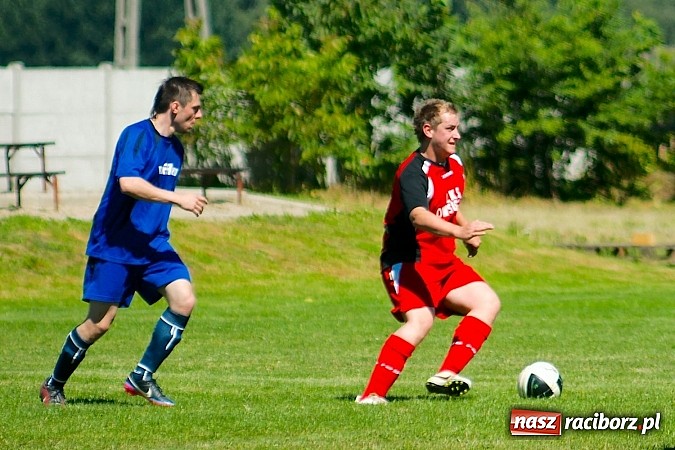 Zdjęcie w galerii na portalu naszraciborz.pl: Trzynaście bramek w urodzinowym sparingu wiadomości z regionu
