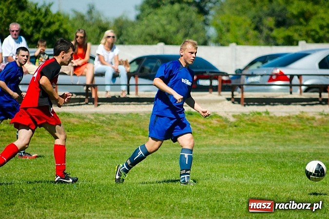 Zdjęcie w galerii na portalu naszraciborz.pl: Trzynaście bramek w urodzinowym sparingu wiadomości z regionu