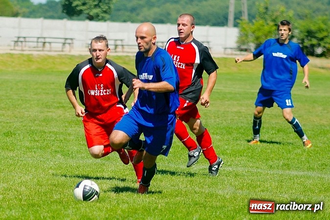 Zdjęcie w galerii na portalu naszraciborz.pl: Trzynaście bramek w urodzinowym sparingu wiadomości z regionu