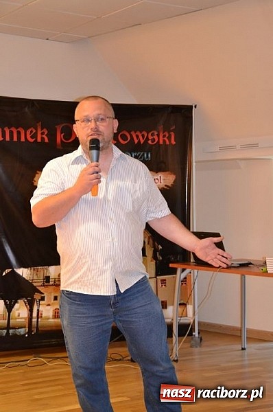 Zdjęcie w galerii na portalu naszraciborz.pl: Z biegiem Psinki pokazano na zamku wiadomości z regionu