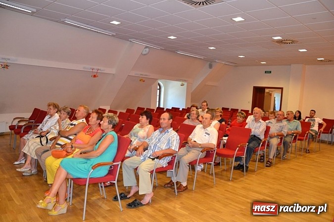 Zdjęcie w galerii na portalu naszraciborz.pl: Z biegiem Psinki pokazano na zamku wiadomości z regionu