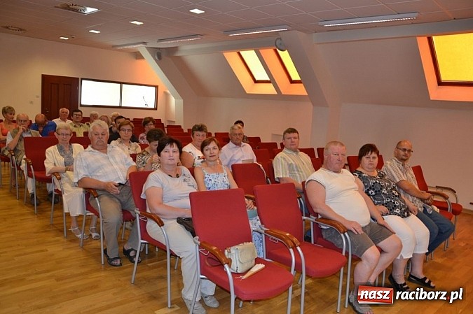 Zdjęcie w galerii na portalu naszraciborz.pl: Z biegiem Psinki pokazano na zamku wiadomości z regionu