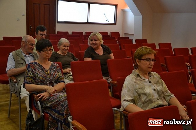 Zdjęcie w galerii na portalu naszraciborz.pl: Z biegiem Psinki pokazano na zamku wiadomości z regionu