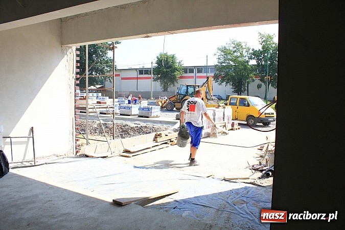 Zdjęcie w galerii na portalu naszraciborz.pl: Jak idzie budowa raciborskiego aquaparku? wiadomości z regionu