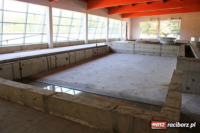 Zdjęcie w galerii na portalu naszraciborz.pl: Jak idzie budowa raciborskiego aquaparku? wiadomości z regionu