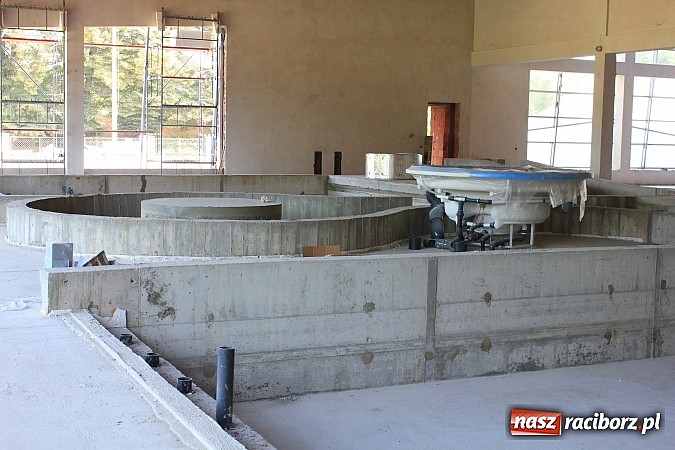 Zdjęcie w galerii na portalu naszraciborz.pl: Jak idzie budowa raciborskiego aquaparku? wiadomości z regionu
