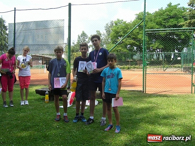 Zdjęcie w galerii na portalu naszraciborz.pl: Tenisiści Rafako trenują w Czechach wiadomości z regionu