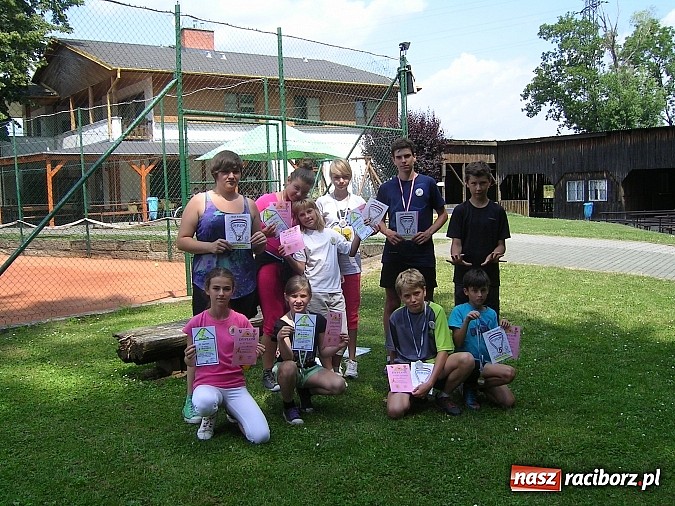 Zdjęcie w galerii na portalu naszraciborz.pl: Tenisiści Rafako trenują w Czechach wiadomości z regionu