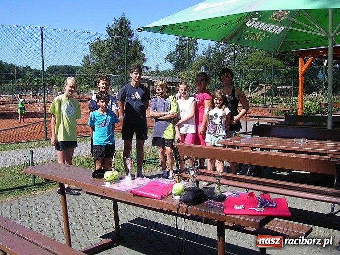 Zdjęcie w galerii na portalu naszraciborz.pl: Tenisiści Rafako trenują w Czechach wiadomości z regionu