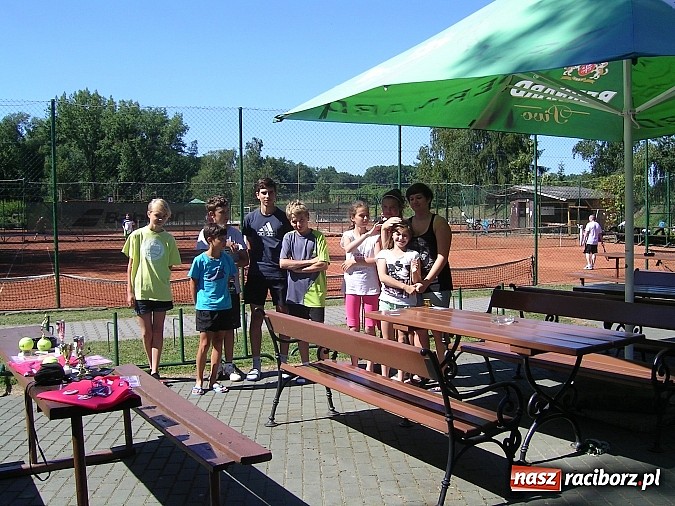 Zdjęcie w galerii na portalu naszraciborz.pl: Tenisiści Rafako trenują w Czechach wiadomości z regionu