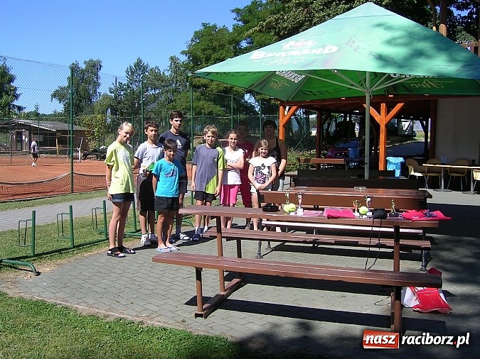 Zdjęcie w galerii na portalu naszraciborz.pl: Tenisiści Rafako trenują w Czechach wiadomości z regionu