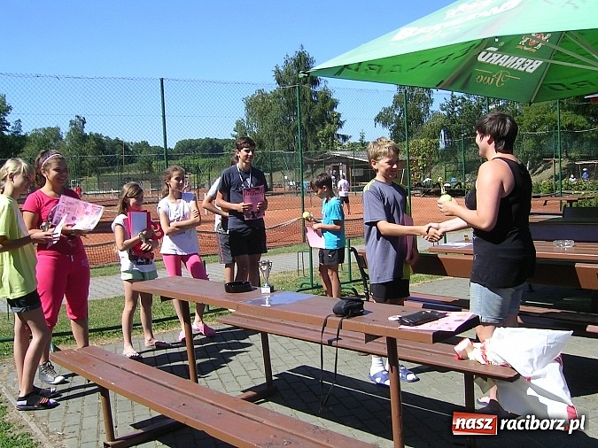 Zdjęcie w galerii na portalu naszraciborz.pl: Tenisiści Rafako trenują w Czechach wiadomości z regionu