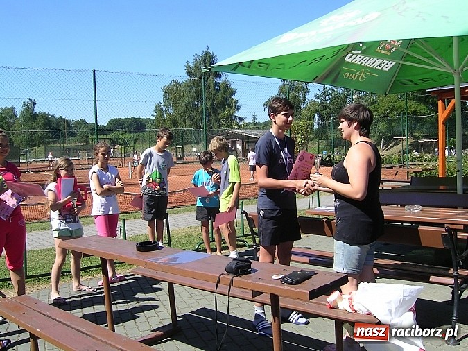 Zdjęcie w galerii na portalu naszraciborz.pl: Tenisiści Rafako trenują w Czechach wiadomości z regionu