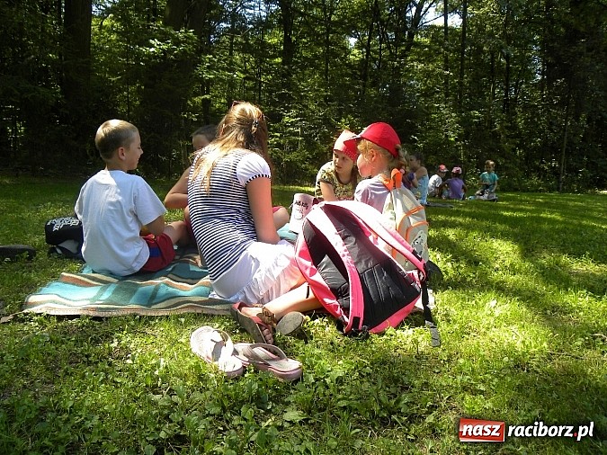Zdjęcie w galerii na portalu naszraciborz.pl: Piknik w Zaczarowanym Ogrodzie wiadomości z regionu