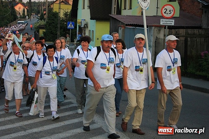 Zdjęcie w galerii na portalu naszraciborz.pl: Pielgrzymi szczęśliwie wrócili do domu wiadomości z regionu