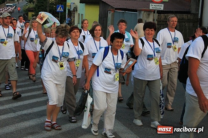 Zdjęcie w galerii na portalu naszraciborz.pl: Pielgrzymi szczęśliwie wrócili do domu wiadomości z regionu