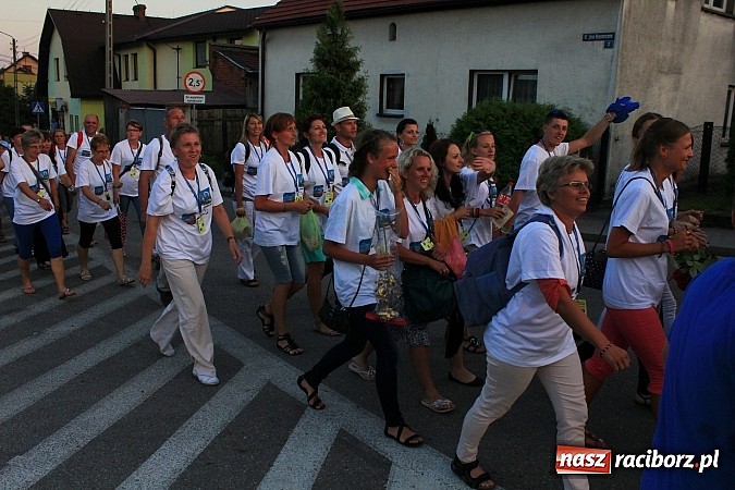 Zdjęcie w galerii na portalu naszraciborz.pl: Pielgrzymi szczęśliwie wrócili do domu wiadomości z regionu