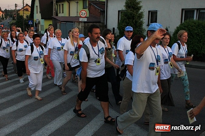 Zdjęcie w galerii na portalu naszraciborz.pl: Pielgrzymi szczęśliwie wrócili do domu wiadomości z regionu