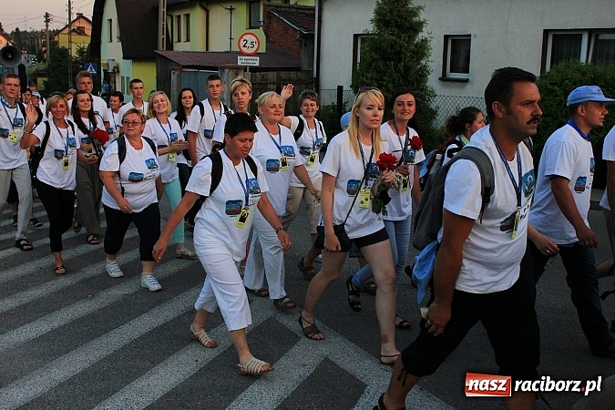 Zdjęcie w galerii na portalu naszraciborz.pl: Pielgrzymi szczęśliwie wrócili do domu wiadomości z regionu