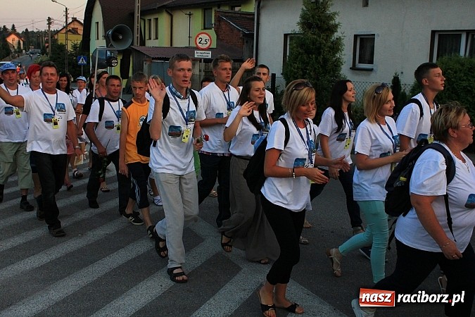 Zdjęcie w galerii na portalu naszraciborz.pl: Pielgrzymi szczęśliwie wrócili do domu wiadomości z regionu