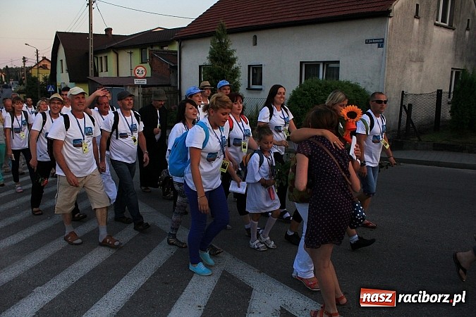 Zdjęcie w galerii na portalu naszraciborz.pl: Pielgrzymi szczęśliwie wrócili do domu wiadomości z regionu