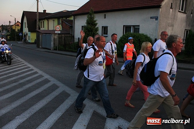 Zdjęcie w galerii na portalu naszraciborz.pl: Pielgrzymi szczęśliwie wrócili do domu wiadomości z regionu