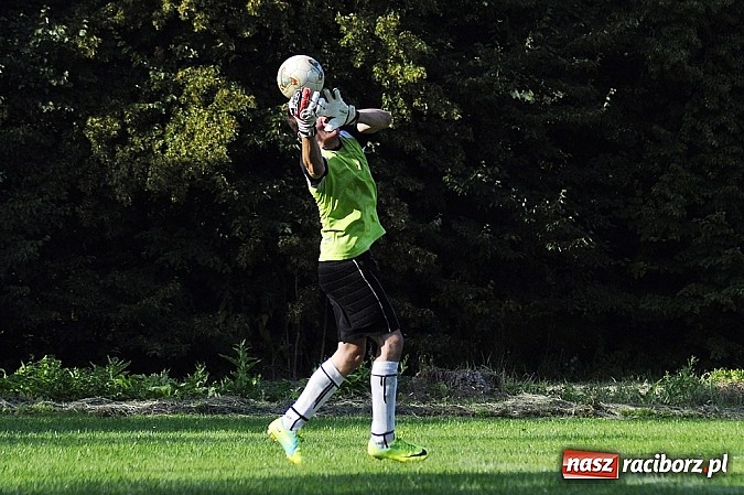 Zdjęcie w galerii na portalu naszraciborz.pl: LKS Gamów z pucharem wójta wiadomości z regionu