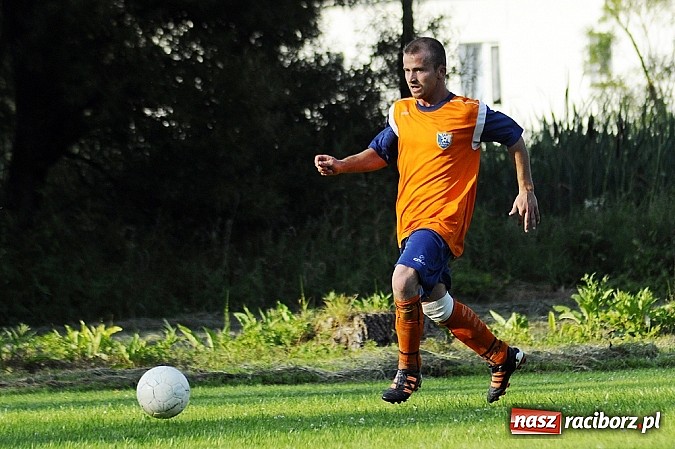 Zdjęcie w galerii na portalu naszraciborz.pl: LKS Gamów z pucharem wójta wiadomości z regionu