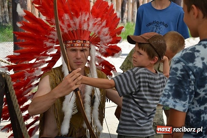 Zdjęcie w galerii na portalu naszraciborz.pl: Kowboje, ciuchcia i mnóstwo zabawy – Akcja Lato w Jankowicach trwa! wiadomości z regionu