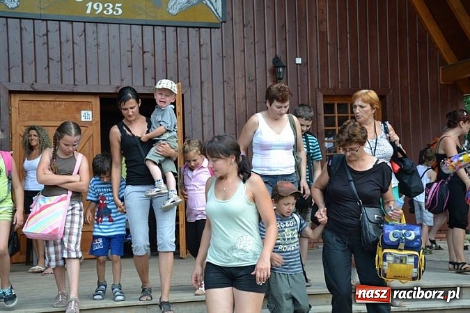 Zdjęcie w galerii na portalu naszraciborz.pl: Kowboje, ciuchcia i mnóstwo zabawy – Akcja Lato w Jankowicach trwa! wiadomości z regionu