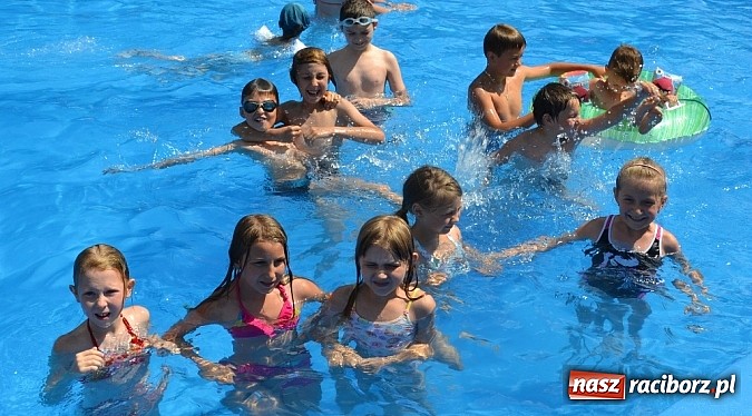 Zdjęcie w galerii na portalu naszraciborz.pl: Kowboje, ciuchcia i mnóstwo zabawy – Akcja Lato w Jankowicach trwa! wiadomości z regionu