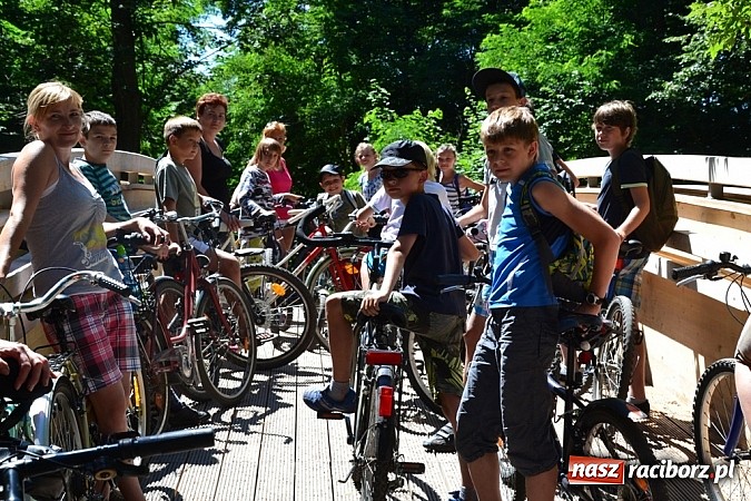 Zdjęcie w galerii na portalu naszraciborz.pl: Kowboje, ciuchcia i mnóstwo zabawy – Akcja Lato w Jankowicach trwa! wiadomości z regionu