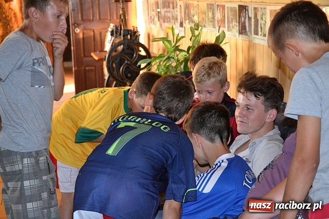 Zdjęcie w galerii na portalu naszraciborz.pl: Formy poszukują na Śląsku wiadomości z regionu