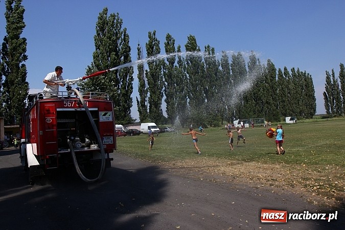 Zdjęcie w galerii na portalu naszraciborz.pl: Zjazd Wojnowiczan: Mecz LZS kontra reszta Wojnowic zakończony remisem wiadomości z regionu