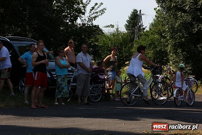 Zdjęcie w galerii na portalu naszraciborz.pl: Zjazd Wojnowiczan: Mecz LZS kontra reszta Wojnowic zakończony remisem wiadomości z regionu