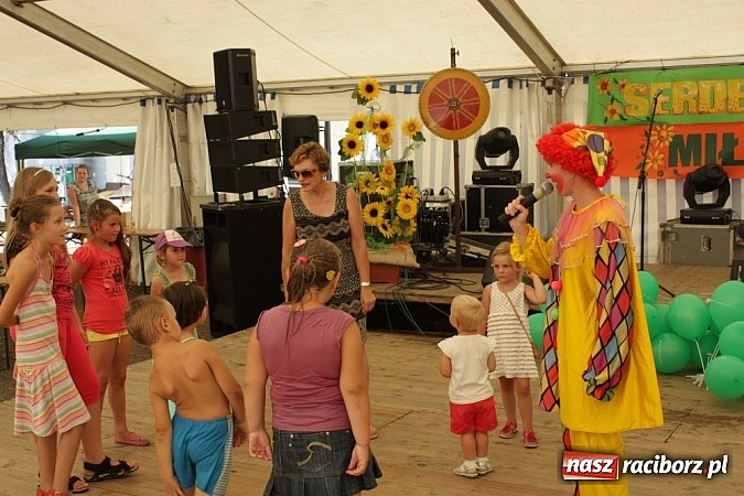 Zdjęcie w galerii na portalu naszraciborz.pl: Upalna niedziela w Krzanowicach - piknik familijny na dni miasta wiadomości z regionu