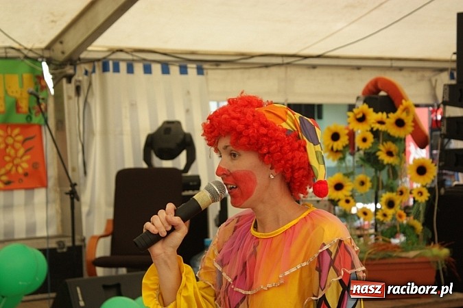 Zdjęcie w galerii na portalu naszraciborz.pl: Upalna niedziela w Krzanowicach - piknik familijny na dni miasta wiadomości z regionu