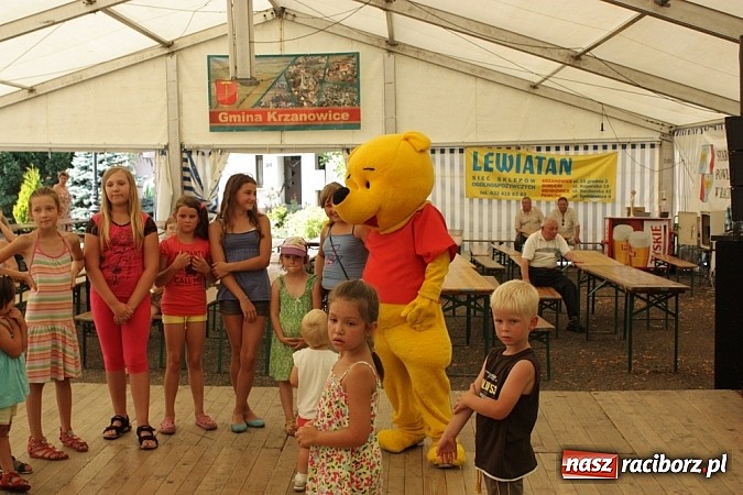 Zdjęcie w galerii na portalu naszraciborz.pl: Upalna niedziela w Krzanowicach - piknik familijny na dni miasta wiadomości z regionu