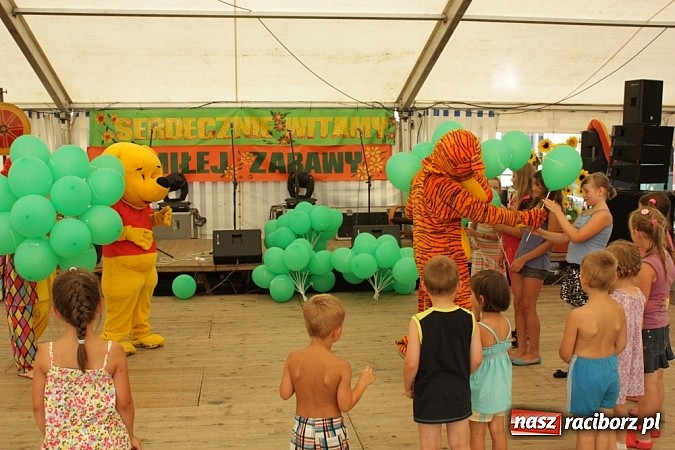 Zdjęcie w galerii na portalu naszraciborz.pl: Upalna niedziela w Krzanowicach - piknik familijny na dni miasta wiadomości z regionu