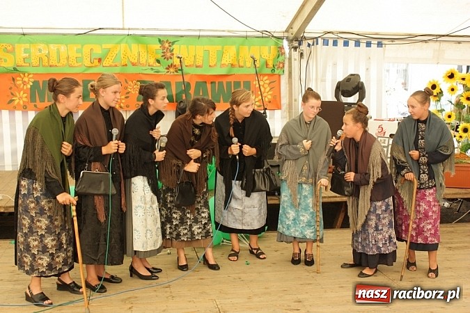 Zdjęcie w galerii na portalu naszraciborz.pl: Upalna niedziela w Krzanowicach - piknik familijny na dni miasta wiadomości z regionu