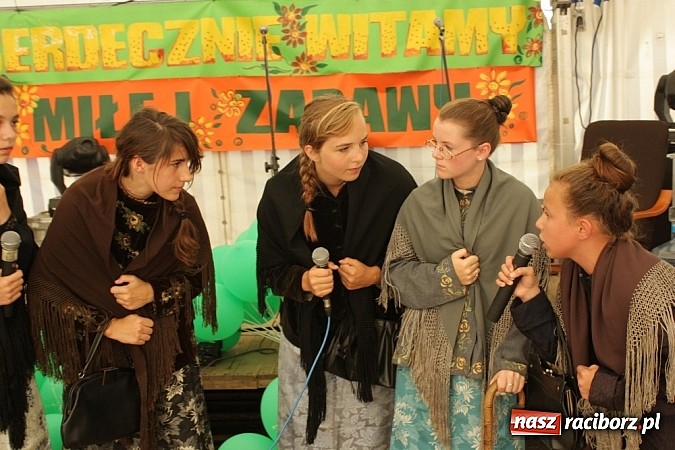 Zdjęcie w galerii na portalu naszraciborz.pl: Upalna niedziela w Krzanowicach - piknik familijny na dni miasta wiadomości z regionu