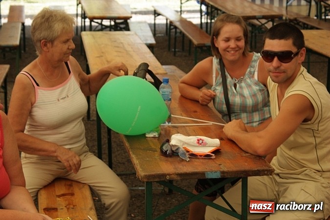 Zdjęcie w galerii na portalu naszraciborz.pl: Upalna niedziela w Krzanowicach - piknik familijny na dni miasta wiadomości z regionu
