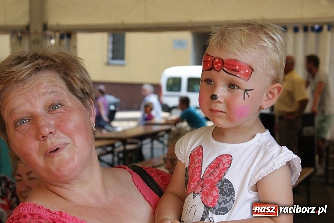 Zdjęcie w galerii na portalu naszraciborz.pl: Upalna niedziela w Krzanowicach - piknik familijny na dni miasta wiadomości z regionu