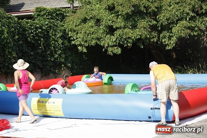 Zdjęcie w galerii na portalu naszraciborz.pl: Upalna niedziela w Krzanowicach - piknik familijny na dni miasta wiadomości z regionu