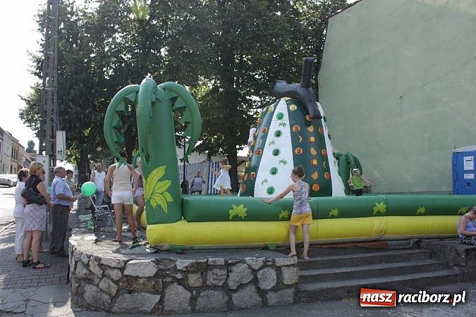 Zdjęcie w galerii na portalu naszraciborz.pl: Upalna niedziela w Krzanowicach - piknik familijny na dni miasta wiadomości z regionu